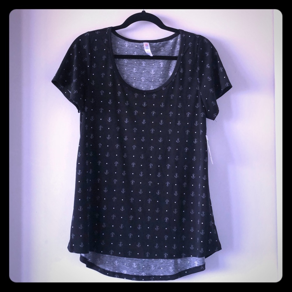 LuLaRoe M Anchors Classic Tee